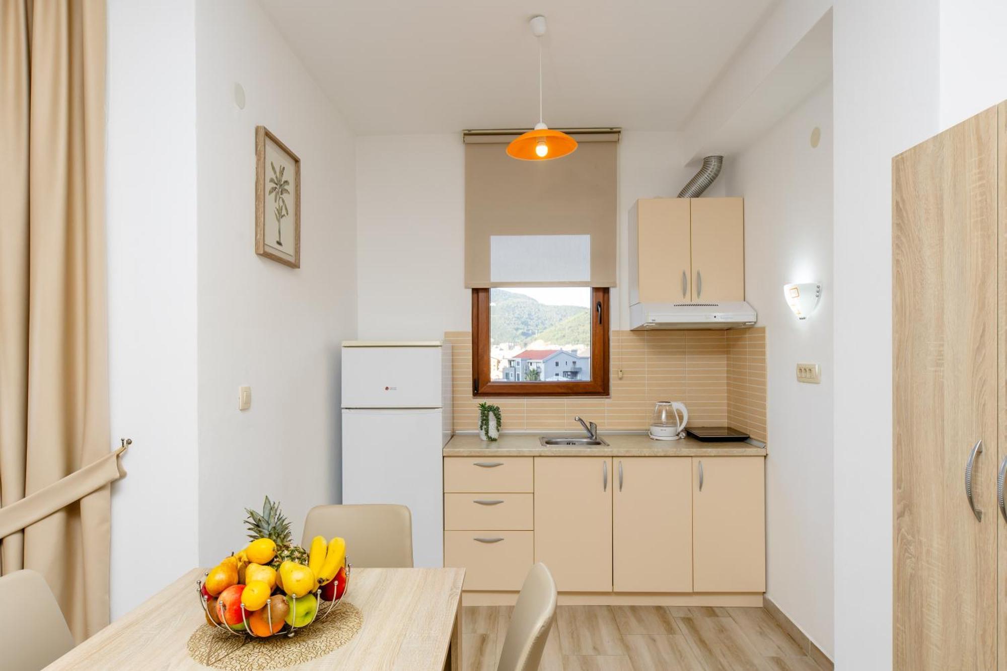 Arvala Apartments Будва Экстерьер фото