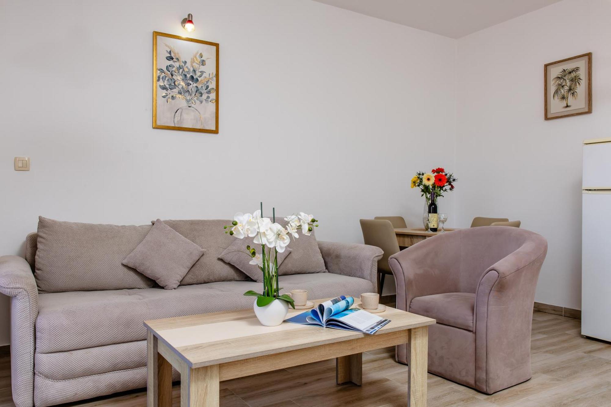 Arvala Apartments Будва Номер фото